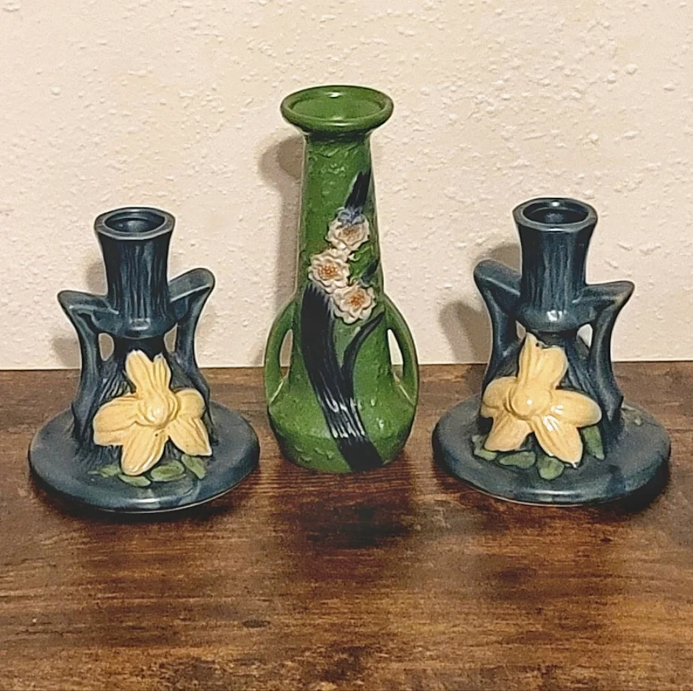 Unique Vintage Roseville Pottery - Picture 8 of 8
